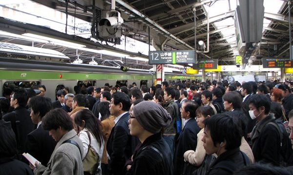 Suasana JR Yamanote Line